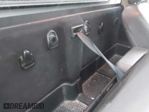 ✅ 2014 Ram 1500 Tradesman • VIN: 3C6JR7DT6EG285109 • Lot: 42306741. Listed on IAAI with 218,286 mi. Free auction sales archive from the USA and detailed vehicle history report at DreamBid. Image 8.