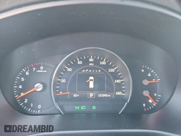 ✅ 2017 Kia Sorento SX • VIN: 5XYPKDA53HG244967 • Lot: 85398315. Wystawiony na Copart z przebiegiem 121 540 mil. Bezpłatny archiwum sprzedaży aukcyjnych z USA i szczegółowy raport historii pojazdu na DreamBid. Zdjęcie 9.