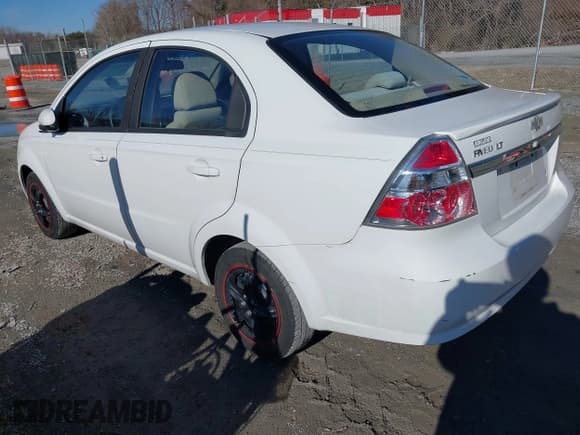 ✅ 2011 Chevrolet Aveo 1LT • VIN: KL1TD5DE2BB136388 • Lot: 41584708. Wystawiony na IAAI z przebiegiem 114 694 mil. Bezpłatny archiwum sprzedaży aukcyjnych z USA i szczegółowy raport historii pojazdu na DreamBid. Zdjęcie 3.