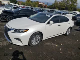 ✅ 2016 Lexus ES 330 • VIN: 58ABK1GG4GU024188 • Lot: 86250505. Listed on Copart with 179,199 mi. Free auction sales archive from the USA and detailed vehicle history report at DreamBid. Image 1.