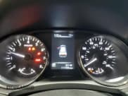 ✅ 2017 Nissan Rogue SV • VIN: 5N1AT2MV7HC767671 • Lot: 80096255. Listed on Copart with 111,706 mi. Free auction sales archive from the USA and detailed vehicle history report at DreamBid. Image 9.