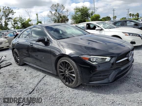 2021 Mercedes-Benz CLA 250 z VIN W1K5J4GB3MN228851, wystawiony jako Copart lot #84570295 z przebiegiem 9 196 mil mil oraz Szkoda całkowita • Salvage title. Historia ofert i sprzedaży dostępna na DreamBid. Obrazek 4.