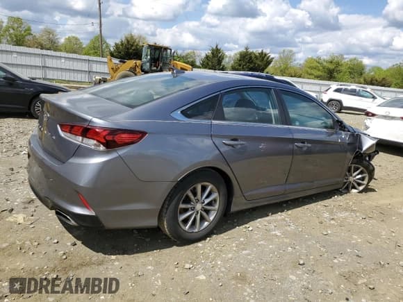 ✅ 2018 Hyundai Sonata SE • VIN: 5NPE24AF8JH718832 • Лот: 50039163. Опубликован ранее на Copart с пробегом 28 852 миль. Бесплатный доступ к архиву аукционных продаж из США и подробный отчёт об истории автомобиля на DreamBid. Изображение 3.