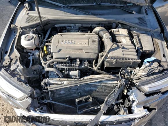 ✅ 2019 Audi A3 Cabriolet Premium Plus • VIN: WAUYELFF3K1032226 • Лот: 68463175. Опубликован ранее на Copart с пробегом 42 957 миль. Бесплатный доступ к архиву аукционных продаж из США и подробный отчёт об истории автомобиля на DreamBid. Изображение 11.