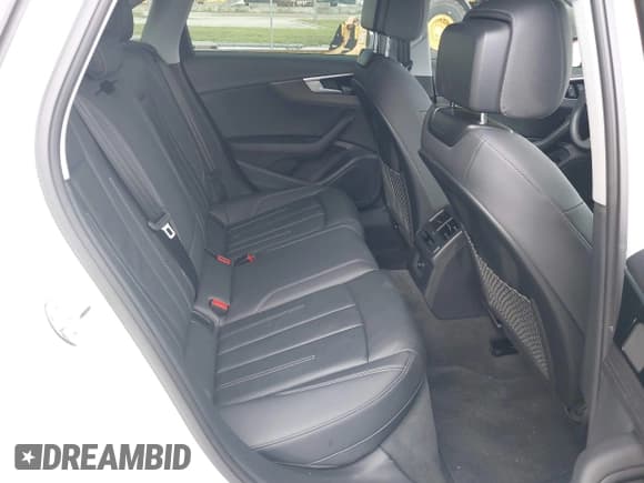 ✅ 2021 Audi A4 Premium • VIN: WAUABAF42MA075763 • Lot: 40293376. Listed on IAAI with 19,907 mi. Free auction sales archive from the USA and detailed vehicle history report at DreamBid. Image 8.