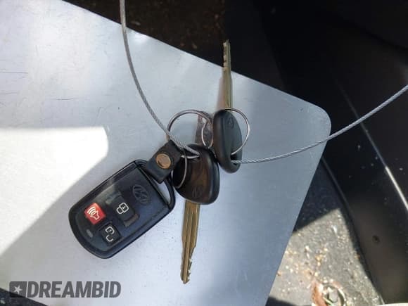 ✅ 2005 Hyundai Elantra GLS • VIN: KMHDN46D35U072343 • Lot: 42459033. Wystawiony na IAAI z przebiegiem 149 265 mil. Bezpłatny archiwum sprzedaży aukcyjnych z USA i szczegółowy raport historii pojazdu na DreamBid. Zdjęcie 11.