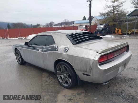 ✅ 2012 Dodge Challenger R/T Plus • VIN: 2C3CDYBT1CH268535 • Lot: 41426901. Wystawiony na IAAI z przebiegiem 6 735 mil. Bezpłatny archiwum sprzedaży aukcyjnych z USA i szczegółowy raport historii pojazdu na DreamBid. Zdjęcie 3.