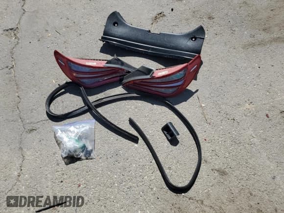 ✅ 2016 Mercedes-Benz CLA 250 • VIN: WDDSJ4EB4GN355909 • Lot: 85710495. Listed on Copart with 100,144 mi. Free auction sales archive from the USA and detailed vehicle history report at DreamBid. Image 12.