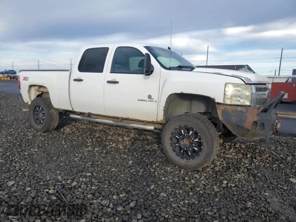 ✅ 2009 Chevrolet Silverado 2500HD LT • VIN: 1GCHK53669F186597 • Lot: 92491505. Listed on Copart with 312,259 mi. Free auction sales archive from the USA and detailed vehicle history report at DreamBid. Image 4.