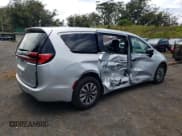 ✅ 2024 Chrysler Pacifica Hybrid Select • VIN: 2C4RC1S71RR166741 • Lot: 70136935. Listed on Copart with 17,555 mi. Free auction sales archive from the USA and detailed vehicle history report at DreamBid. Image 3.