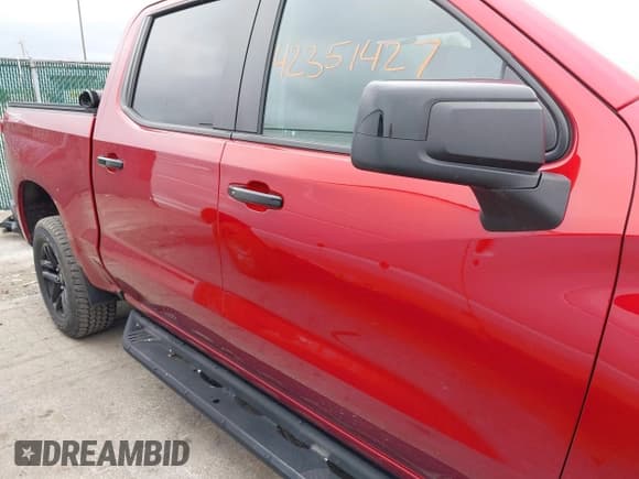 ✅ 2021 Chevrolet Silverado 1500 LT Trail Boss • VIN: 1GCPYFEL7MZ168474 • Lot: 42351427. Wystawiony na IAAI z przebiegiem 103 836 mil. Bezpłatny archiwum sprzedaży aukcyjnych z USA i szczegółowy raport historii pojazdu na DreamBid. Zdjęcie 14.