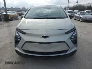 ✅ 2023 Chevrolet Bolt EV 2LT • VIN: 1G1FX6S01P4195916 • Lot: 85882574. Wystawiony na Copart z przebiegiem 15 563 mil. Bezpłatny archiwum sprzedaży aukcyjnych z USA i szczegółowy raport historii pojazdu na DreamBid. Zdjęcie 5.