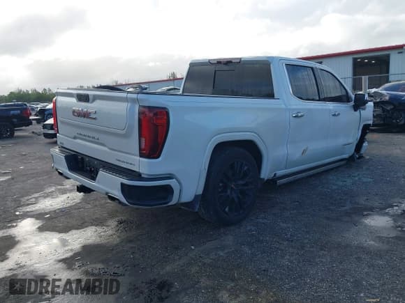 ✅ 2022 GMC Sierra 1500 Denali • VIN: 3GTU9FEL7NG149120 • Лот: 43424341. Опубликован ранее на IAAI с пробегом 60 515 миль. Бесплатный доступ к архиву аукционных продаж из США и подробный отчёт об истории автомобиля на DreamBid. Изображение 4.