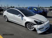 ✅ 2021 Tesla Model 3 Long Range • VIN: 5YJ3E1EB0MF050922 • Lot: 57625905. Wystawiony na Copart z przebiegiem 62 631 mil. Bezpłatny archiwum sprzedaży aukcyjnych z USA i szczegółowy raport historii pojazdu na DreamBid. Zdjęcie 4.
