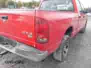 2003 Dodge 1500 ST z VIN 1D7HU18D03S336945, wystawiony jako IAAI lot #43308166 z przebiegiem 335 319 mil mil oraz . Historia ofert i sprzedaży dostępna na DreamBid. Obrazek 6.