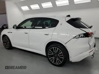 ✅ 2023 Maserati Grecale GT • VIN: ZN682AVA6P7434153 • Лот: 73529474. Опубликован ранее на Copart с пробегом 17 259 миль. Бесплатный доступ к архиву аукционных продаж из США и подробный отчёт об истории автомобиля на DreamBid. Изображение 2.