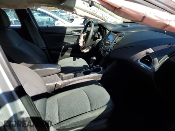 ✅ 2018 Chevrolet Cruze LT • VIN: 3G1BE6SM9JS615405 • Lot: 65478902. Listed on Copart with Not provided. Free auction sales archive from the USA and detailed vehicle history report at DreamBid. Image 5.