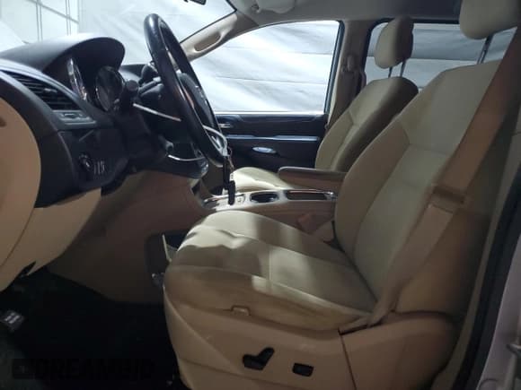 ✅ 2016 Dodge Grand Caravan SXT • VIN: 2C4RDGCG4GR323643 • Lot: 70001785. Wystawiony na Copart z przebiegiem 136 586 mil. Bezpłatny archiwum sprzedaży aukcyjnych z USA i szczegółowy raport historii pojazdu na DreamBid. Zdjęcie 7.