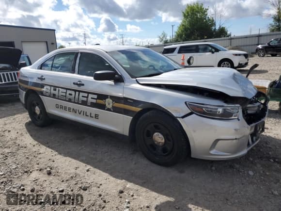 ✅ 2019 Ford Police Interceptor • VIN: 1FAHP2MK6KG113778 • Lot: 68626685. Wystawiony na Copart z przebiegiem 115 152 mil. Bezpłatny archiwum sprzedaży aukcyjnych z USA i szczegółowy raport historii pojazdu na DreamBid. Zdjęcie 4.