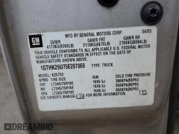 ✅ 2005 GMC Sierra 2500HD SLT • VIN: 1GTHK29U75E287068 • Lot: 60930955. Wystawiony na Copart z przebiegiem 109 023 mil. Bezpłatny archiwum sprzedaży aukcyjnych z USA i szczegółowy raport historii pojazdu na DreamBid. Zdjęcie 12.