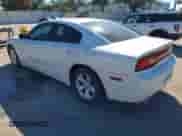 2014 Dodge Charger SE z VIN 2C3CDXBGXEH192877, wystawiony jako IAAI lot #43593648 z przebiegiem 232 537 mil mil oraz . Historia ofert i sprzedaży dostępna na DreamBid. Obrazek 3.