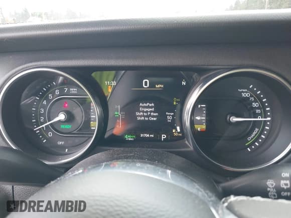 ✅ 2023 Jeep Wrangler Sahara • VIN: 1C4JJXP65PW696141 • Lot: 43364969. Wystawiony na IAAI z przebiegiem 31 704 mil. Bezpłatny archiwum sprzedaży aukcyjnych z USA i szczegółowy raport historii pojazdu na DreamBid. Zdjęcie 7.