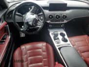 ✅ 2023 Kia Stinger GT2 • VIN: KNAE55LC1P6130688 • Lot: 54701405. Wystawiony na Copart z przebiegiem 60 750 mil. Bezpłatny archiwum sprzedaży aukcyjnych z USA i szczegółowy raport historii pojazdu na DreamBid. Zdjęcie 8.