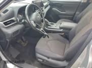 ✅ 2023 Toyota Highlander L • VIN: 5TDKDRAH6PS030844 • Lot: 96171595. Wystawiony na Copart z przebiegiem 73 909 mil. Bezpłatny archiwum sprzedaży aukcyjnych z USA i szczegółowy raport historii pojazdu na DreamBid. Zdjęcie 7.