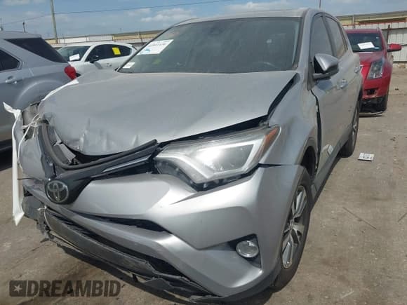 ✅ 2018 Toyota RAV4 XLE • VIN: 2T3WFREV5JW466294 • Lot: 41841436. Listed on IAAI with 132,150 mi. Free auction sales archive from the USA and detailed vehicle history report at DreamBid. Image 2.
