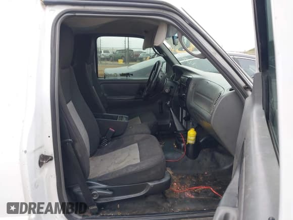 ✅ 2005 Ford Ranger XL • VIN: 1FTYR10U25PA66257 • Lot: 43906120. Listed on IAAI with 260,542 mi. Free auction sales archive from the USA and detailed vehicle history report at DreamBid. Image 8.