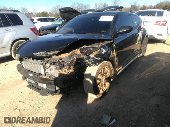 ✅ 2013 Hyundai Veloster Turbo • VIN: KMHTC6AE2DU132625 • Lot: 41229367. Wystawiony na IAAI z przebiegiem 113 077 mil. Bezpłatny archiwum sprzedaży aukcyjnych z USA i szczegółowy raport historii pojazdu na DreamBid. Zdjęcie 2.