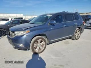 ✅ 2012 Toyota Highlander Limited • VIN: 5TDYK3EH9CS084575 • Lot: 95279465. Listed on Copart with 110,713 mi. Free auction sales archive from the USA and detailed vehicle history report at DreamBid. Image 1.