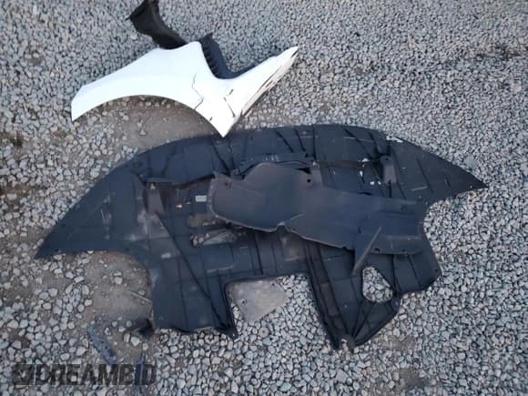 ✅ 2017 Hyundai Elantra Value Edition • VIN: 5NPD84LF1HH018779 • Лот: 92126325. Опубликован ранее на Copart с пробегом 230 142 миль. Бесплатный доступ к архиву аукционных продаж из США и подробный отчёт об истории автомобиля на DreamBid. Изображение 12.