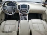 ✅ 2014 Buick LaCrosse Premium I • VIN: 1G4GE5G30EF218856 • Lot: 56184425. Wystawiony na Copart z przebiegiem 107 535 mil. Bezpłatny archiwum sprzedaży aukcyjnych z USA i szczegółowy raport historii pojazdu na DreamBid. Zdjęcie 8.