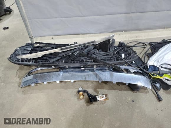 ✅ 2023 GMC Sierra 1500 Denali • VIN: 3GTUUGED2PG325510 • Лот: 66712735. Опубликован ранее на Copart с пробегом 25 434 миль. Бесплатный доступ к архиву аукционных продаж из США и подробный отчёт об истории автомобиля на DreamBid. Изображение 12.