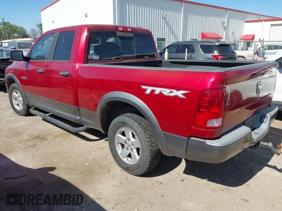✅ 2009 Dodge 1500 SLT • VIN: 1D3HB18P39S772361 • Lot: 41847120. Wystawiony na IAAI z przebiegiem 167 054 mil. Bezpłatny archiwum sprzedaży aukcyjnych z USA i szczegółowy raport historii pojazdu na DreamBid. Zdjęcie 3.