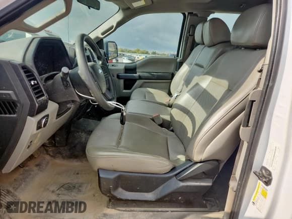 ✅ 2018 Ford F-150 XL • VIN: 1FTFX1E57JKC36134 • Лот: 90065855. Опубликован ранее на Copart с пробегом 52 618 миль. Бесплатный доступ к архиву аукционных продаж из США и подробный отчёт об истории автомобиля на DreamBid. Изображение 7.