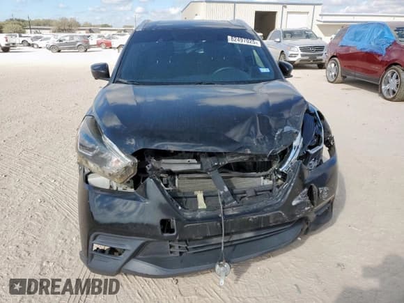 ✅ 2018 Nissan Kicks SR • VIN: 3N1CP5CU4JL513392 • Lot: 82497025. Listed on Copart with 59,154 mi. Free auction sales archive from the USA and detailed vehicle history report at DreamBid. Image 5.