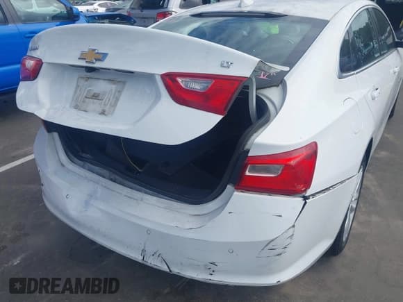✅ 2017 Chevrolet Malibu LT • VIN: 1G1ZE5ST5HF201360 • Lot: 43395467. Listed on IAAI with 46,506 mi. Free auction sales archive from the USA and detailed vehicle history report at DreamBid. Image 6.
