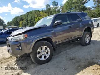 ✅ 2021 Toyota 4Runner SR5 • VIN: JTEMU5JR0M5886552 • Lot: 82254915. Listed on Copart with 85,138 mi. Free auction sales archive from the USA and detailed vehicle history report at DreamBid. Image 1.