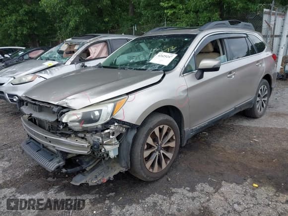 ✅ 2015 Subaru Outback Limited • VIN: 4S4BSENC4F3245972 • Lot: 42425247. Listed on IAAI with 234,274 mi. Free auction sales archive from the USA and detailed vehicle history report at DreamBid. Image 2.