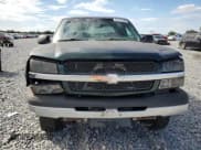 ✅ 2003 Chevrolet Silverado 2500HD LS • VIN: 1GCHK29U03E274062 • Lot: 82757165. Wystawiony na Copart z przebiegiem 329 319 mil. Bezpłatny archiwum sprzedaży aukcyjnych z USA i szczegółowy raport historii pojazdu na DreamBid. Zdjęcie 5.