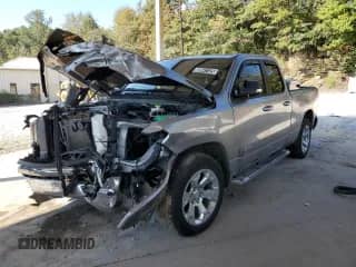 2022 Ram 1500 Big Horn с VIN 1C6RREBT5NN143562, выставлен на аукционе Copart как лот 80541125 с пробегом 114 307 миль миль и Чистый • Clean title. История ставок и продаж доступна на DreamBid. Изображение 1.