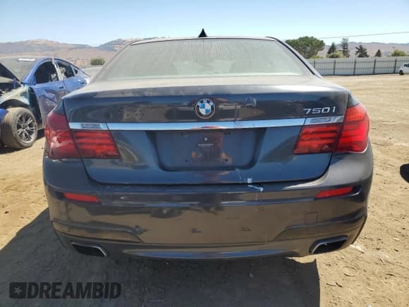 ✅ 2013 BMW 7 Series 750i • VIN: WBAYA8C50DC996696 • Lot: 69452715. Listed on Copart with 83,562 mi. Free auction sales archive from the USA and detailed vehicle history report at DreamBid. Image 6.