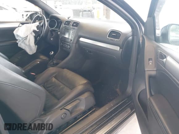 ✅ 2012 Volkswagen Golf R w/Sunroof & Navi • VIN: WVWRF7AJ0CW331863 • Лот: 41797251. Опубликован ранее на IAAI с пробегом 113 759 миль. Бесплатный доступ к архиву аукционных продаж из США и подробный отчёт об истории автомобиля на DreamBid. Изображение 5.