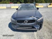 ✅ 2022 Volvo V60 • VIN: YV4102WK0N2091854 • Lot: 66373185. Wystawiony na Copart z przebiegiem 23 962 mil. Bezpłatny archiwum sprzedaży aukcyjnych z USA i szczegółowy raport historii pojazdu na DreamBid. Zdjęcie 5.