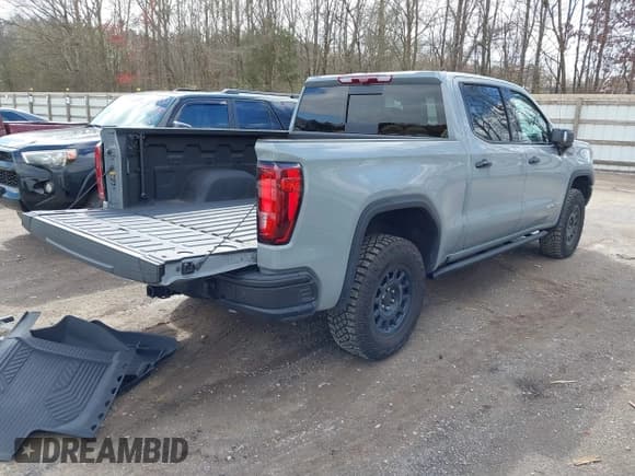 ✅ 2024 GMC Sierra 1500 AT4X • VIN: 3GTUUFEL9RG197738 • Лот: 41812558. Опубликован ранее на IAAI с пробегом 2 161 миль. Бесплатный доступ к архиву аукционных продаж из США и подробный отчёт об истории автомобиля на DreamBid. Изображение 4.