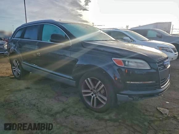✅ 2008 Audi Q7 Premium • VIN: WA1BV74L78D061481 • Lot: 94268455. Listed on Copart with 122,649 mi. Free auction sales archive from the USA and detailed vehicle history report at DreamBid. Image 4.