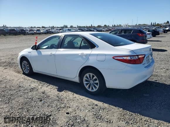 2015 Toyota Camry LE with VIN 4T1BD1FK1FU172028, listed as a Copart auction lot 89926075 with 142,288 mi miles and Salvage title. Bid and sale history available at DreamBid. Image 2.