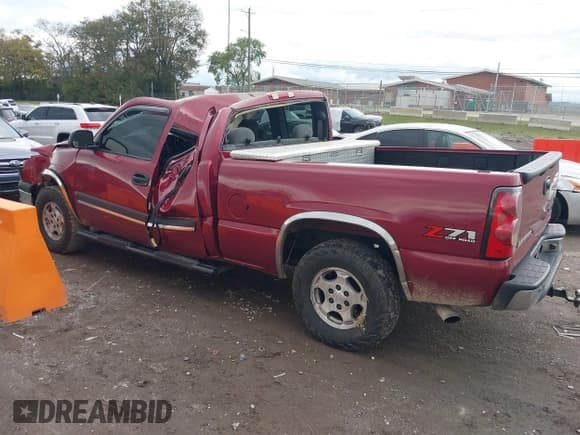 ✅ 2004 Chevrolet Silverado 1500 LS • VIN: 1GCEK19T74E126531 • Лот: 43512063. Опубликован ранее на IAAI с пробегом 205 835 миль. Бесплатный доступ к архиву аукционных продаж из США и подробный отчёт об истории автомобиля на DreamBid. Изображение 3.